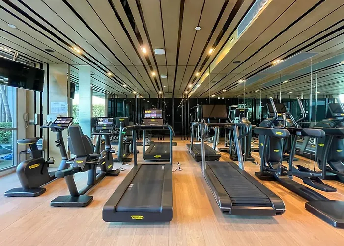 Near Bts L Large 55 Sqm L Pool And Gym