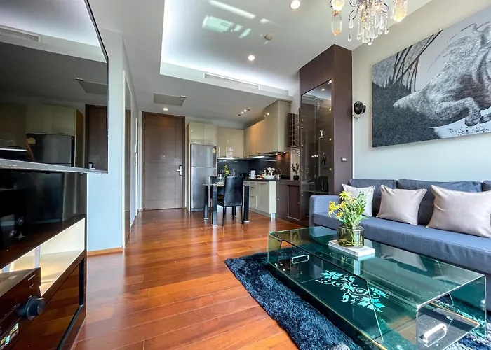 Near Bts L Large 55 Sqm L Pool And Gym *