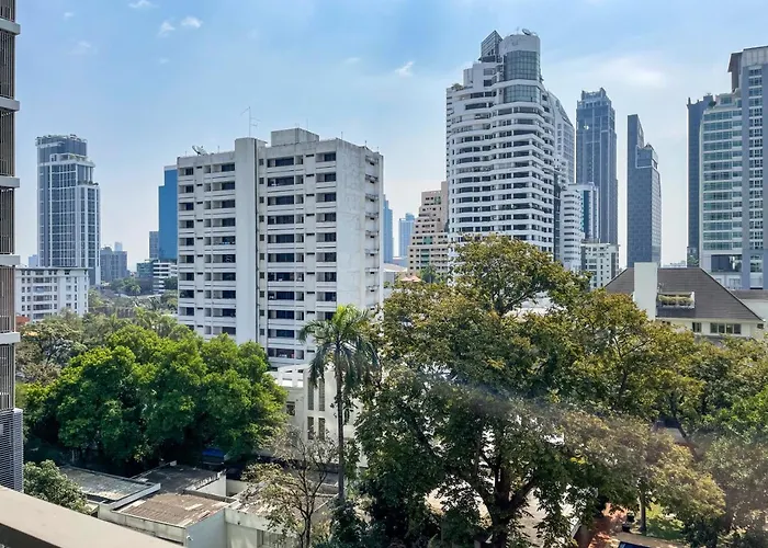 Near Bts L Large 55 Sqm L Pool And Gym *