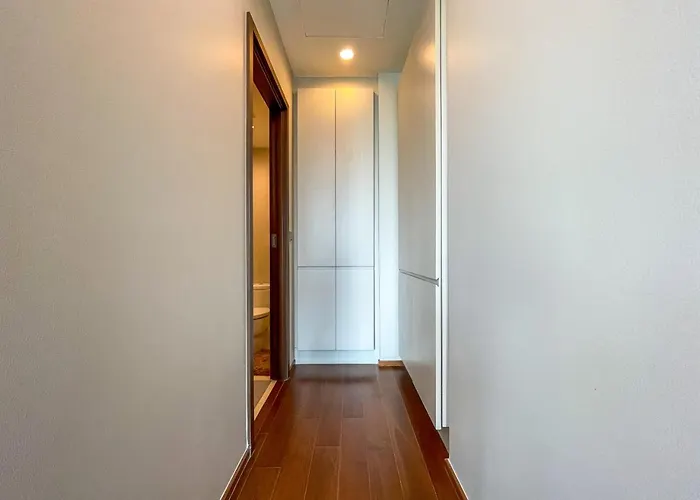 Near Bts L Large 55 Sqm L Pool And Gym バンコク都