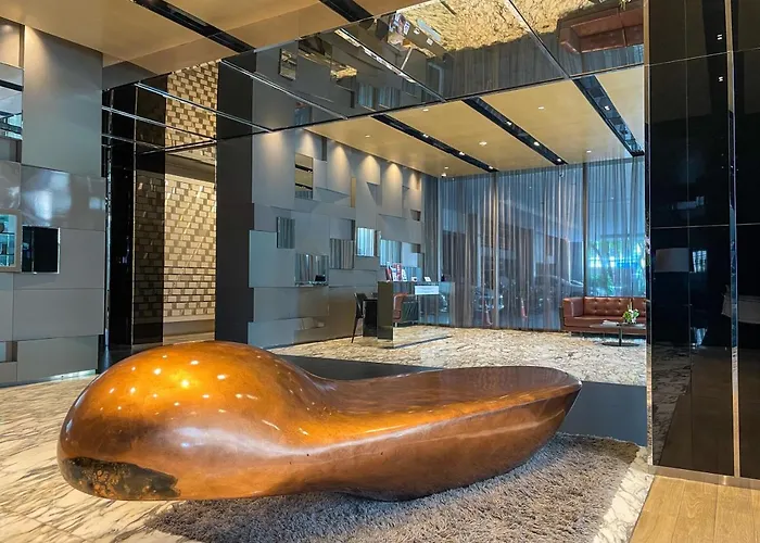 Near Bts L Large 55 Sqm L Pool And Gym * バンコク都